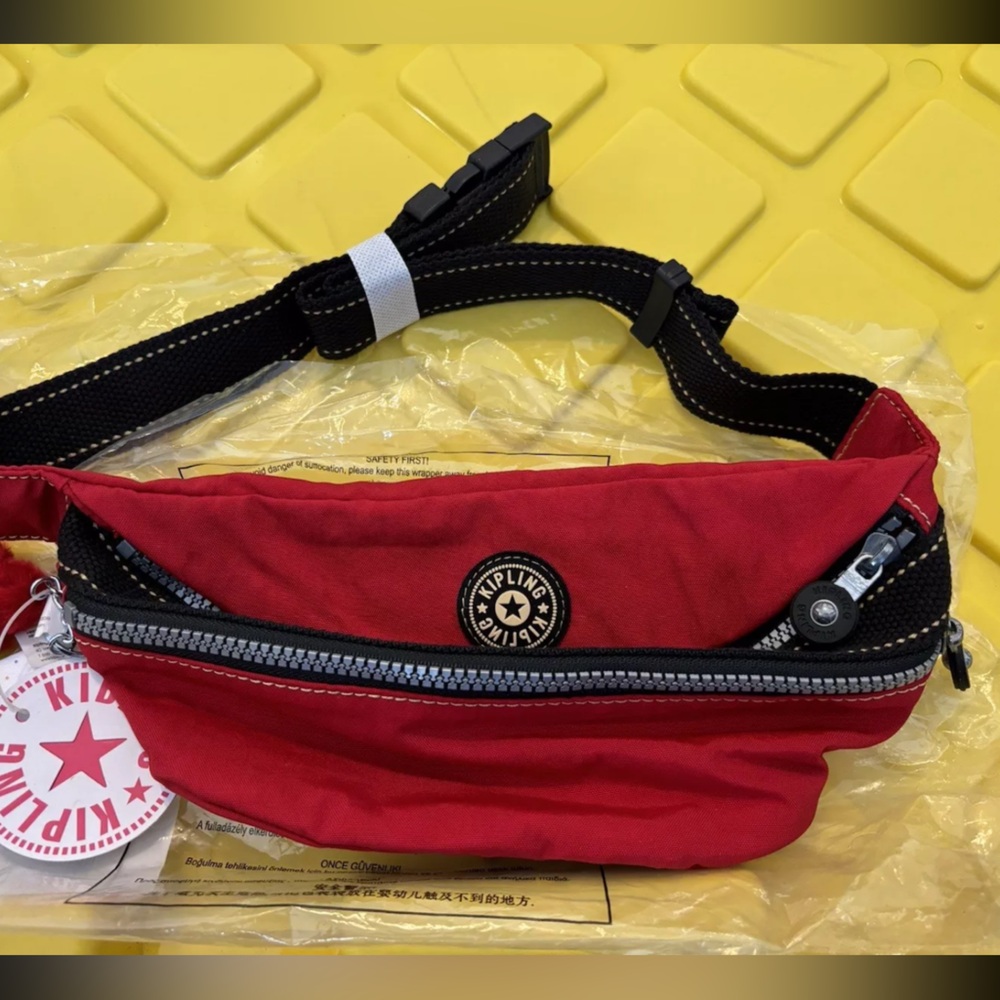 Kipling Whisper Basic Fanny Pack (RED)